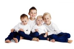 Ian-Robinson-Photography-Studio-Family-Photographers-Childrens-Photographer-_0017